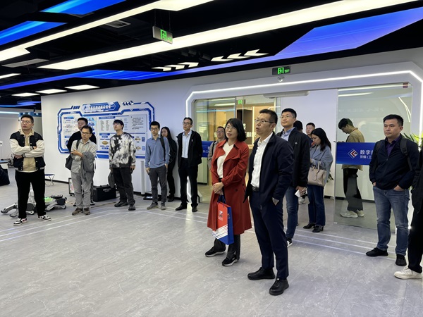 浙能數字科技能源展廳和機器人實驗室